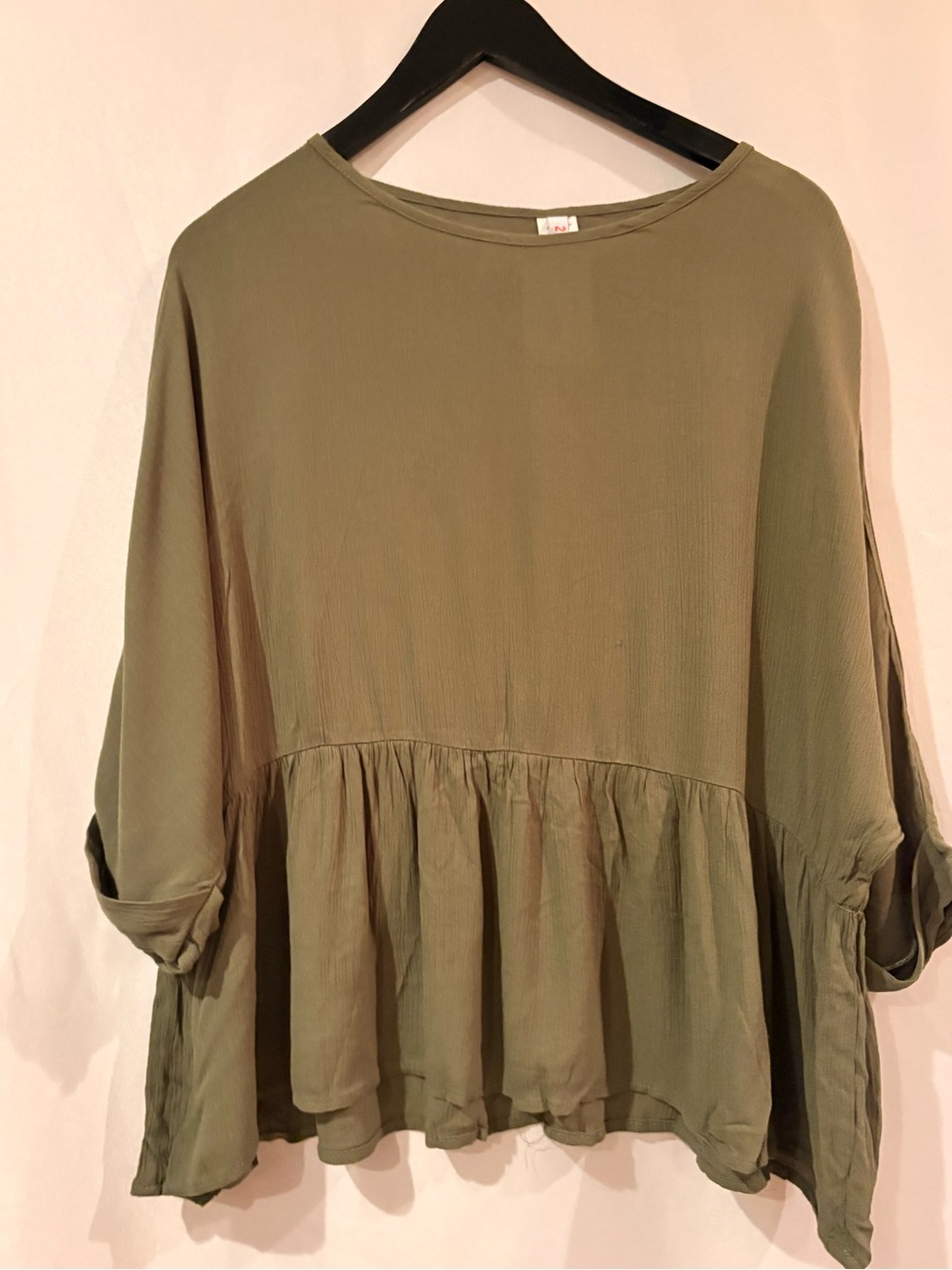 Relaxed Ruffle-Hem Women's Top - Olive Green